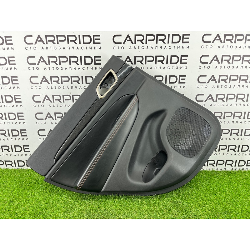 Дверная карта (салон) Jeep Grand Cherokee WK2 2016 3.6 5YU211X9AA