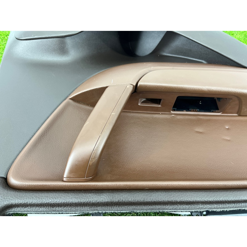 Дверная карта (салон) Volkswagen Touareg NF 2012 3.0 7P6867215JZ0J