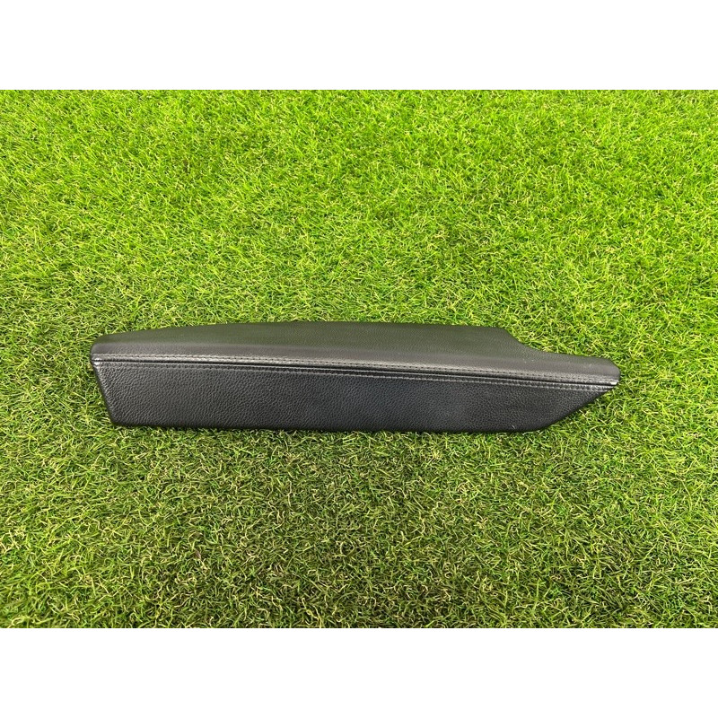 Обшивка ручки подлокотника (салон) PORSCHE CAYENNE 958 2013 3.6 9585551730021U