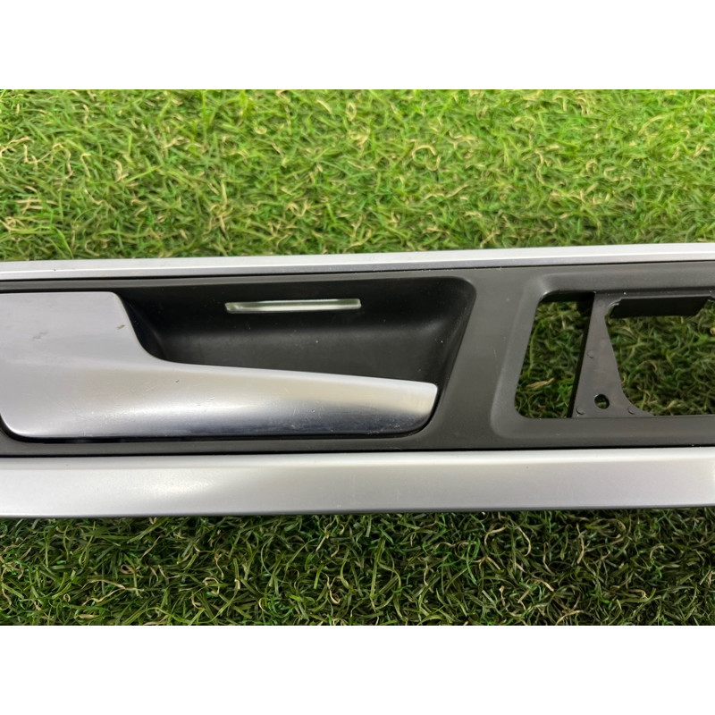 Ручка дверей внутрішня (салон) Volkswagen Touareg NF 2012 3.6 7P6867101SOUM