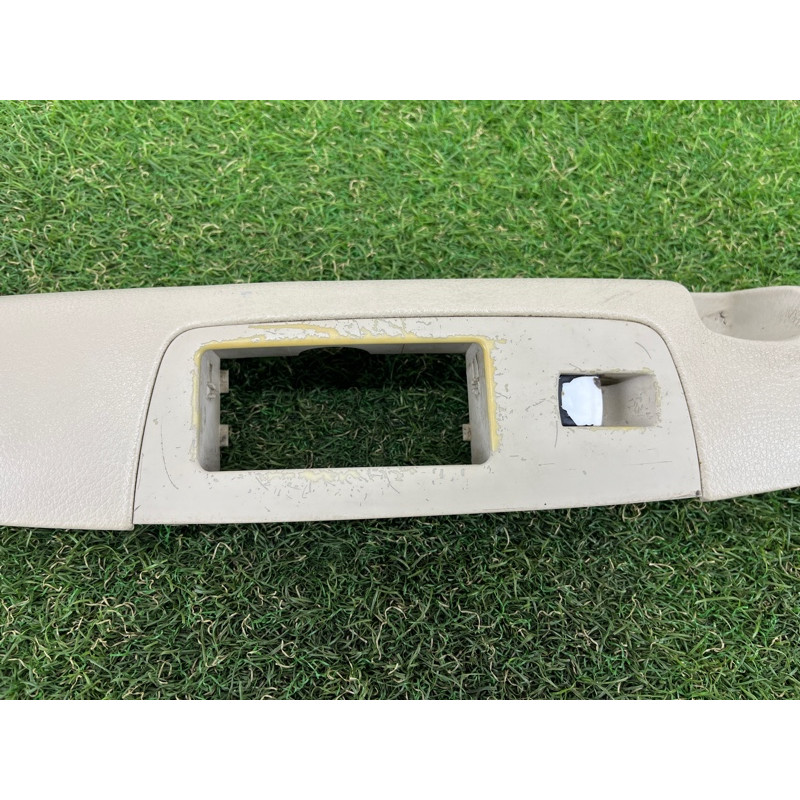 Обшивка ручки підлокітника (салон) AUDI Q7 4L 2007 3.6 4L0867374N29