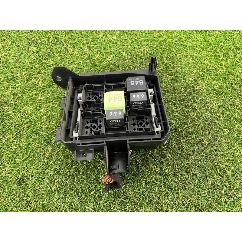 Блок предохранителей (электрика) Volkswagen Touareg NF 2012 3.0 7P0937211A