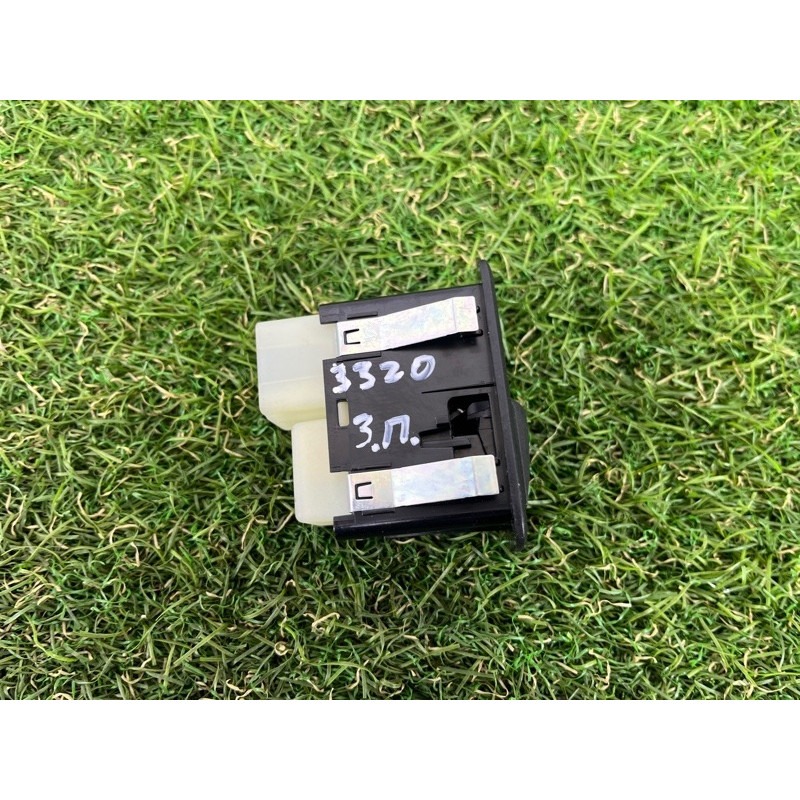 Кнопка стеклоподъемника (электрика / кнопки) Jeep Grand Cherokee WK2 2017 3.6 68085690AC