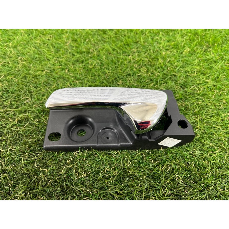 Ручка двери внутренняя (салон) Jeep Grand Cherokee WK2 2017 3.6 68079303AB