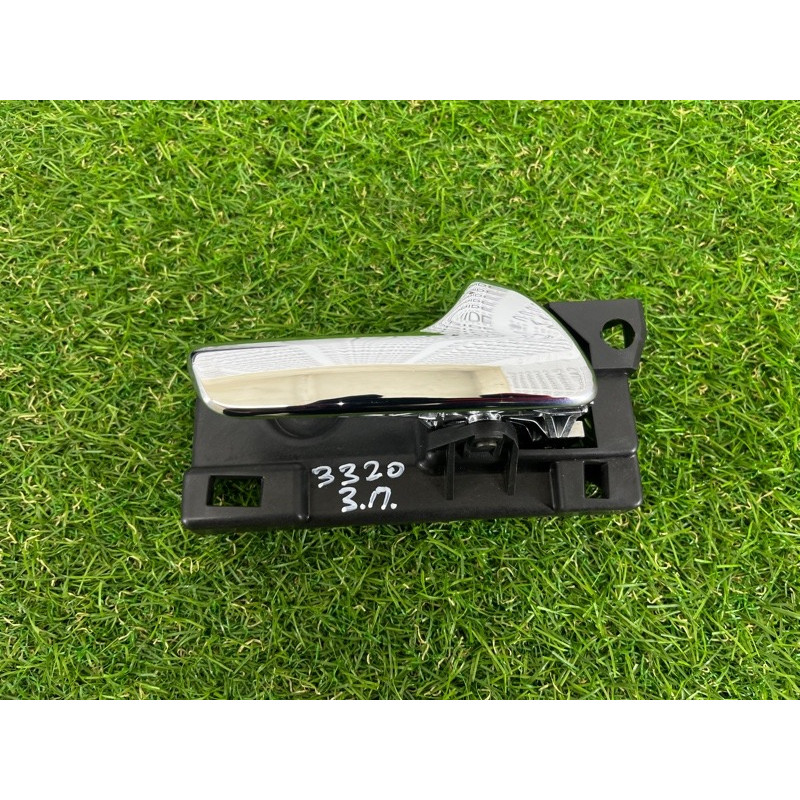 Ручка двери внутренняя (салон) Jeep Grand Cherokee WK2 2017 3.6 68079302AB