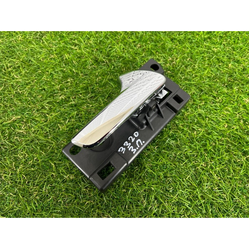 Ручка двери внутренняя (салон) Jeep Grand Cherokee WK2 2017 3.6 68079302AB