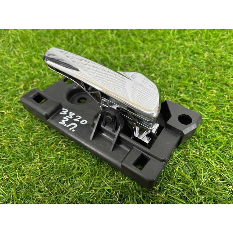 Ручка двери внутренняя (салон) Jeep Grand Cherokee WK2 2017 3.6 68079302AB