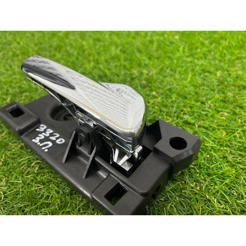 Ручка двери внутренняя (салон) Jeep Grand Cherokee WK2 2017 3.6 68079302AB