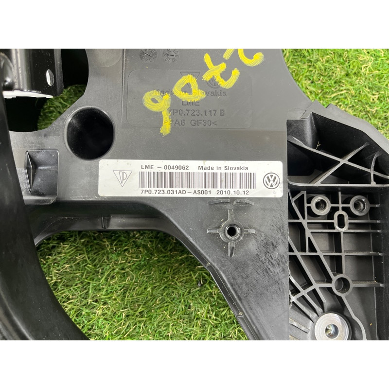 Педаль гальма з кронштейном (гальмівна система) Volkswagen Touareg NF 2011 3.6 7P0723142K