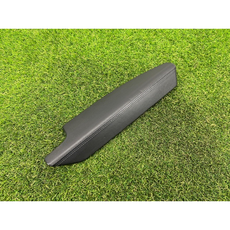 Обшивка ручки подлокотника (салон) PORSCHE CAYENNE 958 2013 3.6 9585551740021U