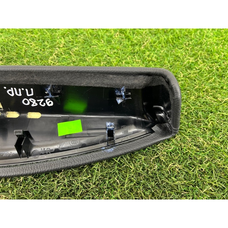 Обшивка ручки подлокотника (салон) PORSCHE CAYENNE 958 2013 3.6 9585551740021U