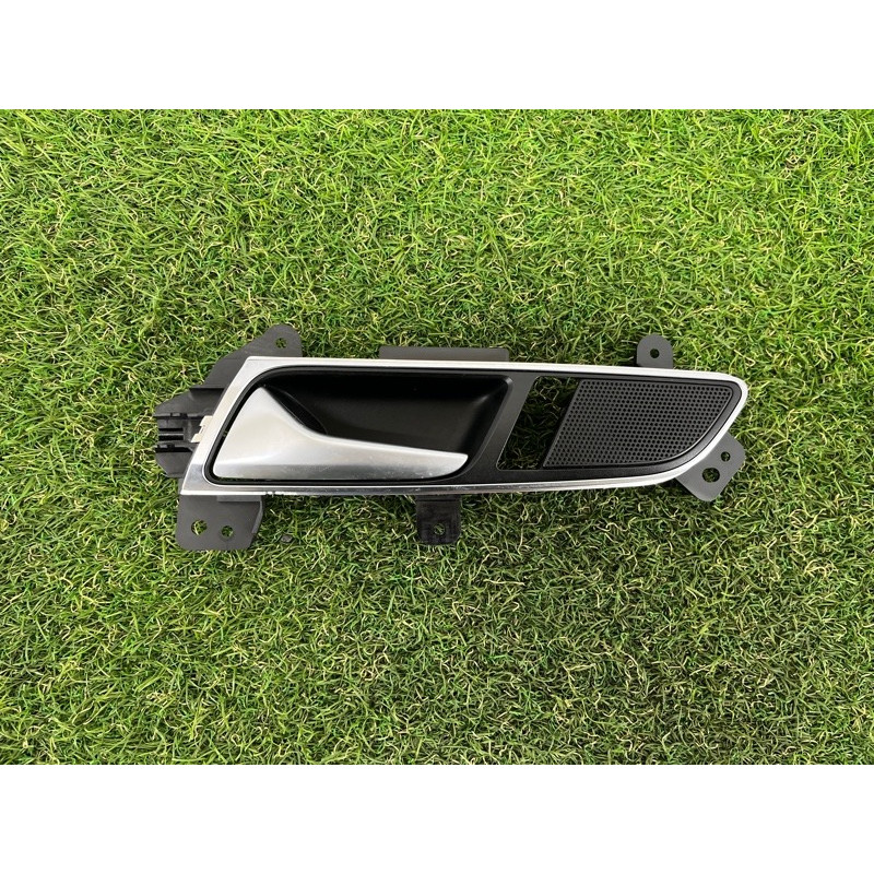 Ручка двери внутренняя (салон) Volkswagen Passat B7 2016 1.8 561839019GUBN