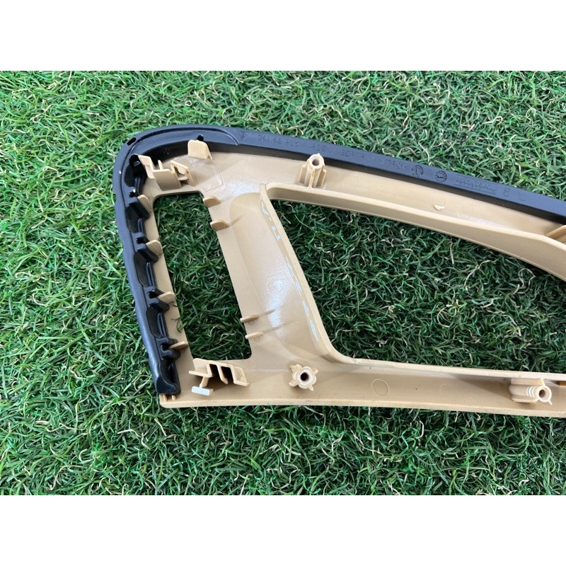 Накладка ручки внутренней (салон) PORSCHE CAYENNE 958 2012 4.8 958555247016W0