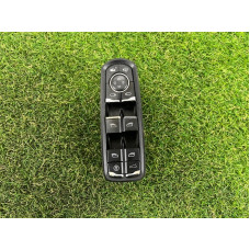 Блок кнопок стеклоподъемников