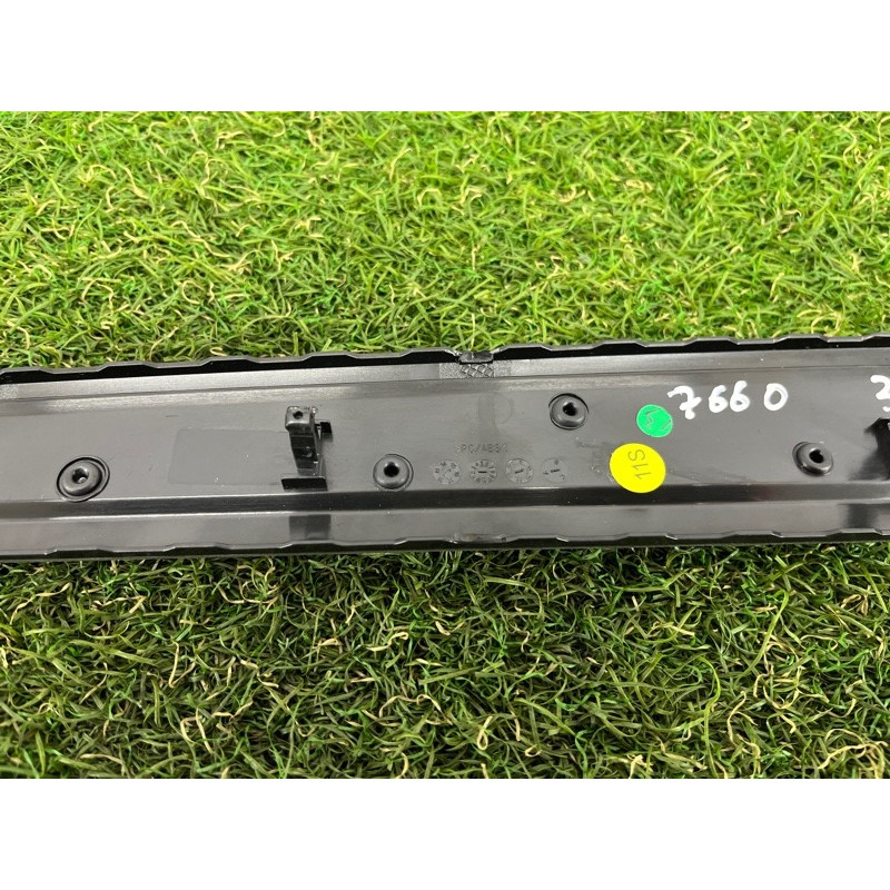 Декоративная накладка карты двери (салон) Volkswagen Passat B7 2016 1.8 561867419DLEX