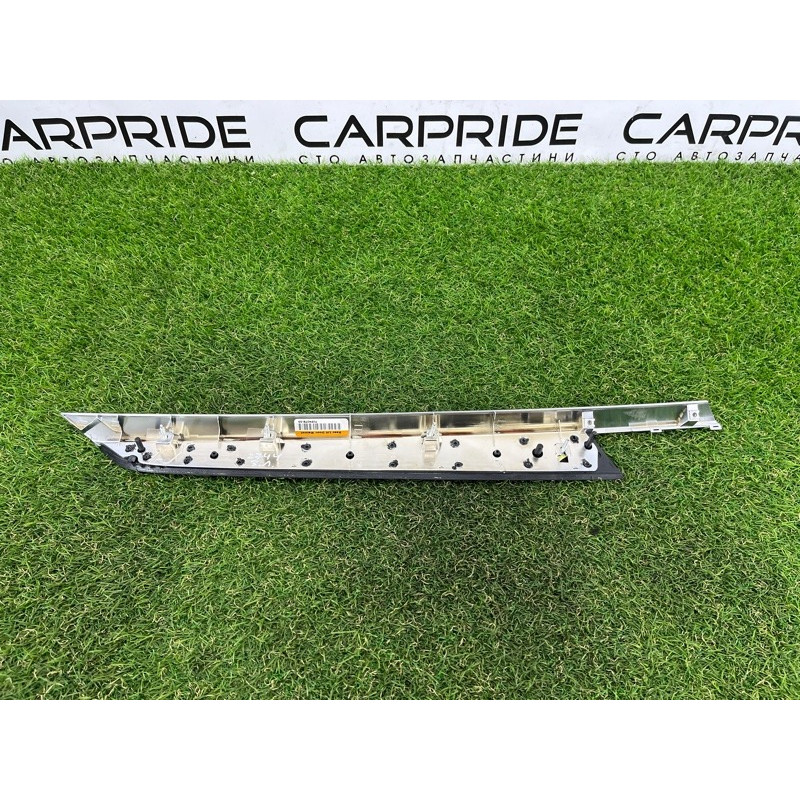 Декоративна накладка карти дверей (салон) BMW X5 E70 2012 3.0 N55 51427137199