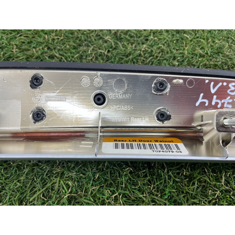 Декоративна накладка карти дверей (салон) BMW X5 E70 2012 3.0 N55 51427137199