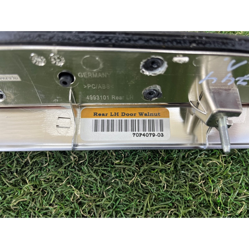 Декоративна накладка карти дверей (салон) BMW X5 E70 2012 3.0 N55 51427137199