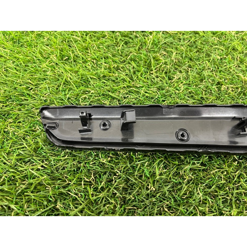 Декоративна накладка карти дверей (салон) Volkswagen Passat B7 2016 1.8 561867420DLEX