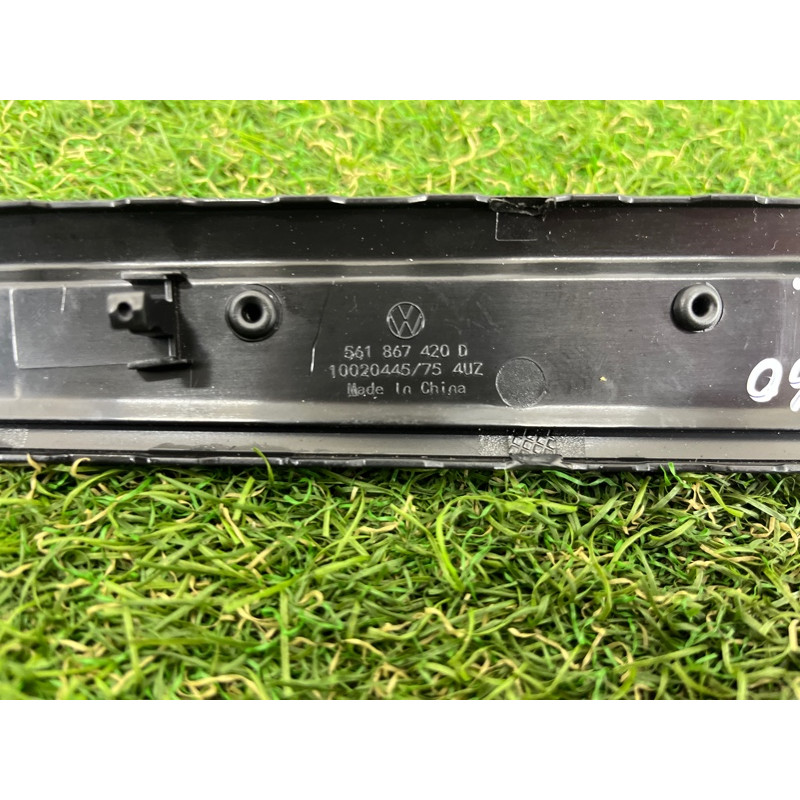 Декоративна накладка карти дверей (салон) Volkswagen Passat B7 2016 1.8 561867420DLEX