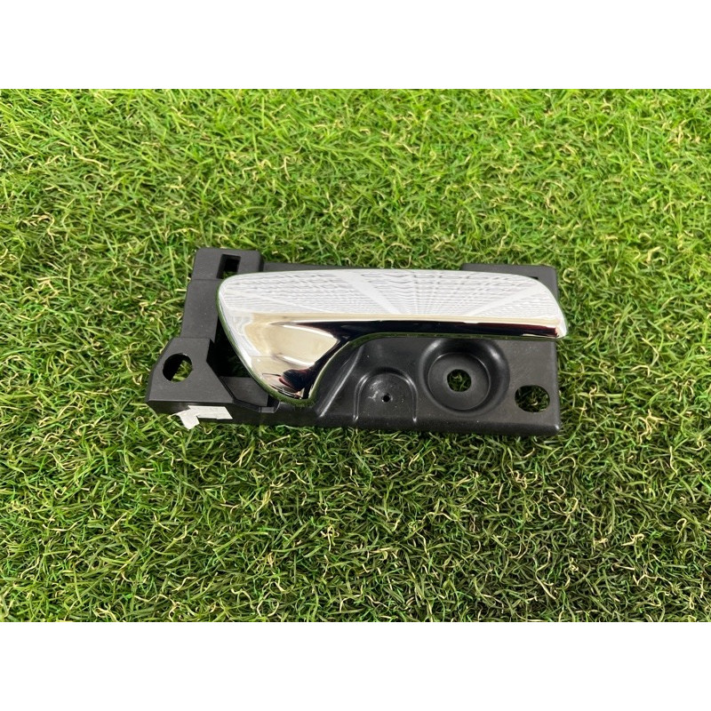 Ручка двери внутренняя (салон) Jeep Grand Cherokee WK2 2017 3.6 68079302AB