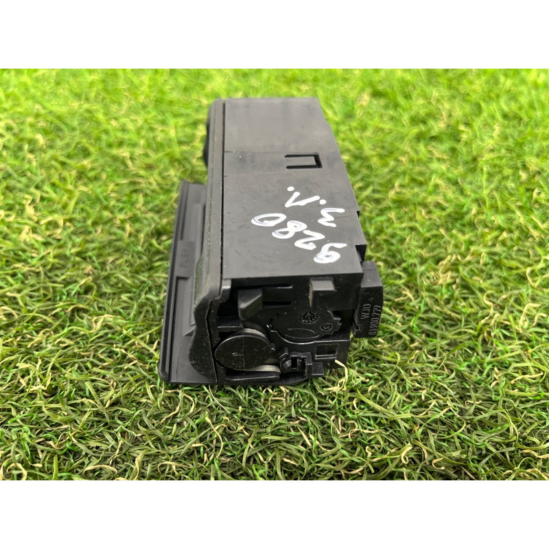 Пепельница (салон) AUDI Q7 4L 2014 3.0 TFSi CTWB 4B0857405B6PS