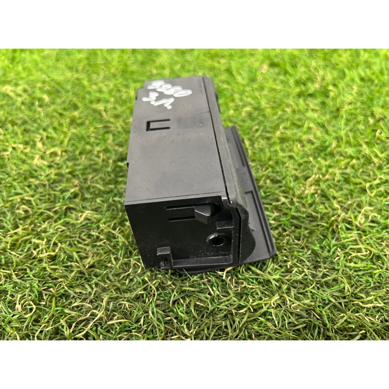 Пепельница (салон) AUDI Q7 4L 2014 3.0 TFSi CTWB 4B0857405B6PS