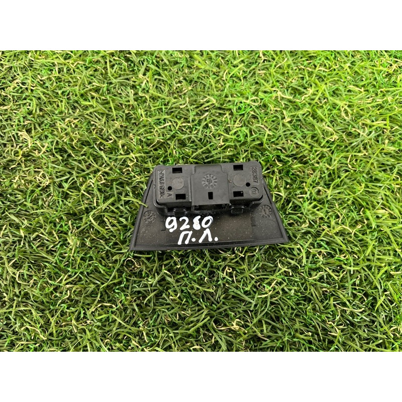 Кнопка открывания крышки багажника (электрика / кнопки) AUDI Q7 4L 2014 3.0 TFSi CTWB 4L19598315PR