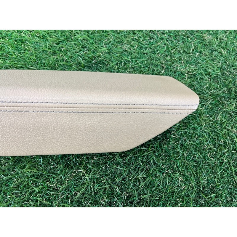 Обшивка ручки подлокотника (салон) PORSCHE CAYENNE 958 2012 4.8 9585553730032X