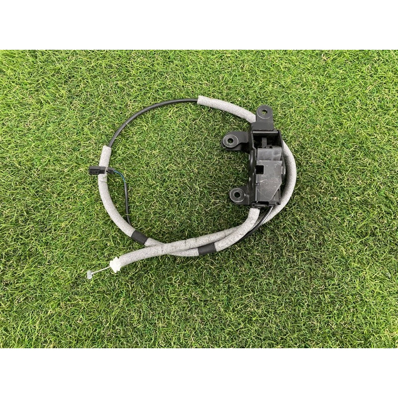 Замок багажника (кузов и элементы) BMW X5 E70 2012 3.0 N55 51247183196