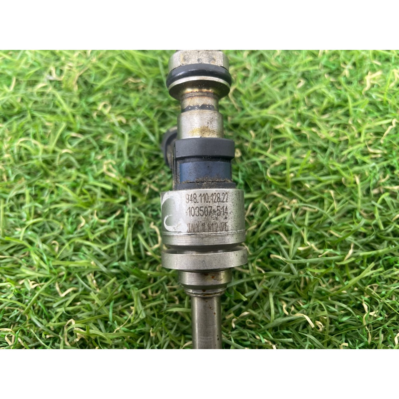 Форсунка топливная (топливная система) PORSCHE CAYENNE 958 2012 4.8 94811012822