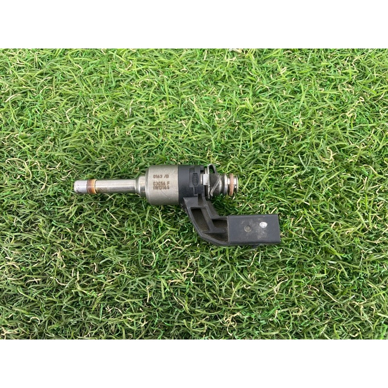 Форсунка топливная (топливная система) PORSCHE CAYENNE 958 2013 3.6 95560523201