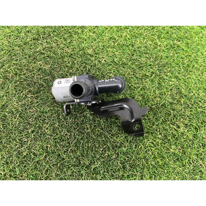 Клапан системы охлаждения (электрика / кнопки) Jeep Grand Cherokee WK2 2017 3.6 68252075AB