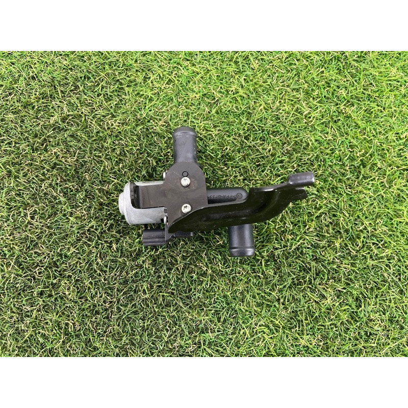 Клапан системы охлаждения (электрика / кнопки) Jeep Grand Cherokee WK2 2017 3.6 68252075AB