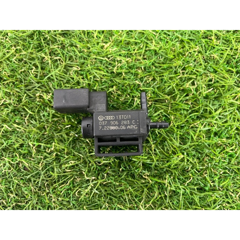 Клапан электромагнитный (электрика) PORSCHE CAYENNE 958 2013 3.6 037906283C