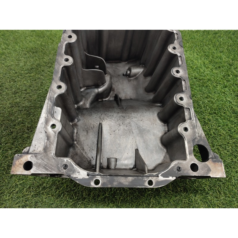 Поддон двигателя (двигатель и элементы) Volkswagen Amarok 2H 2012 2.0 03L103603M