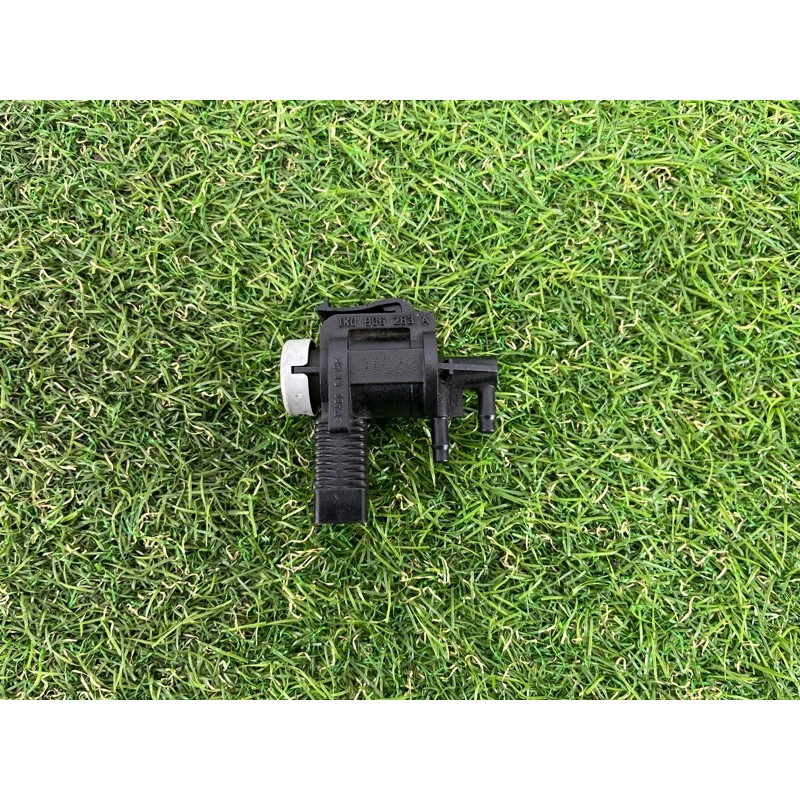 Вакуумный клапан (двигатель и элементы) PORSCHE CAYENNE 958 2012 4.8 1K0906283A