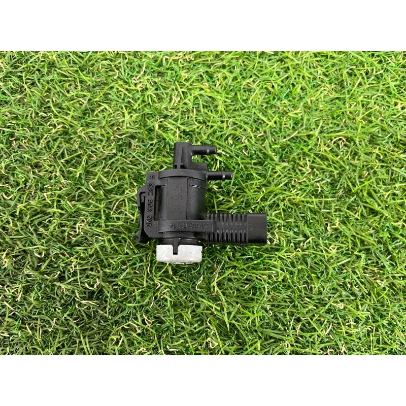 Вакуумный клапан (двигатель и элементы) PORSCHE CAYENNE 958 2012 4.8 1K0906283A