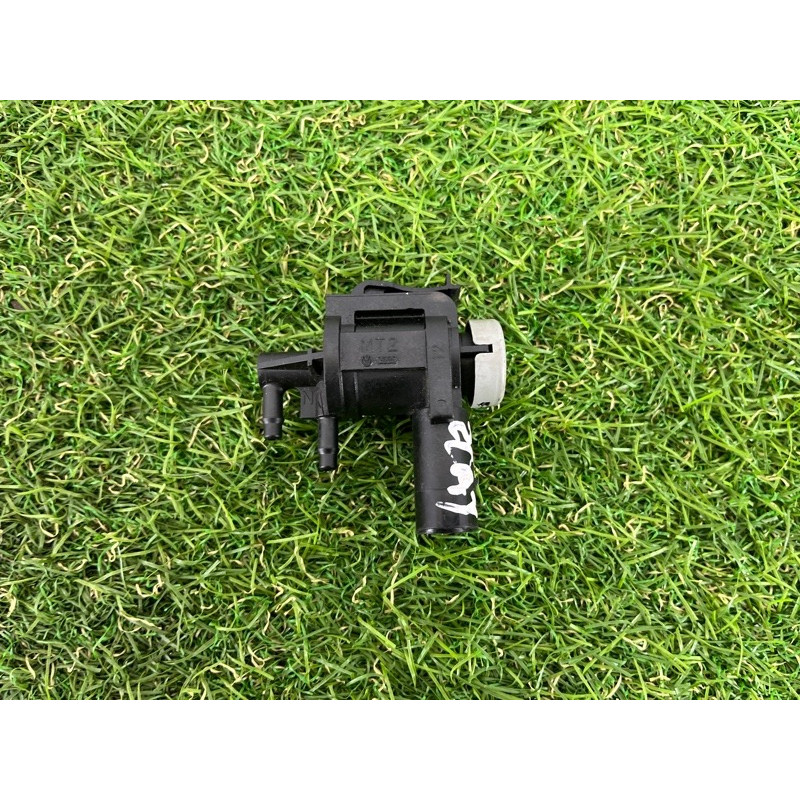 Вакуумный клапан (двигатель и элементы) PORSCHE CAYENNE 958 2012 4.8 1K0906283A