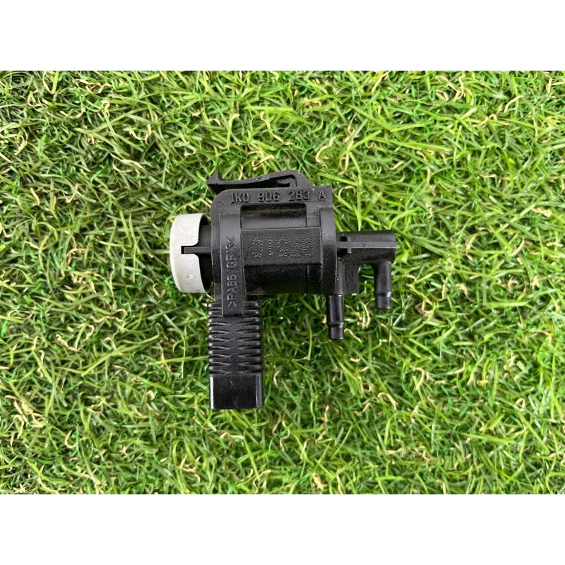 Вакуумный клапан (двигатель и элементы) PORSCHE CAYENNE 958 2012 4.8 1K0906283A