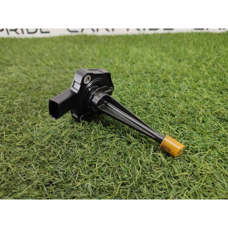 Датчик уровня масла (электрика двигателя) Volkswagen Amarok 2H 2012 2.0 03L907660B