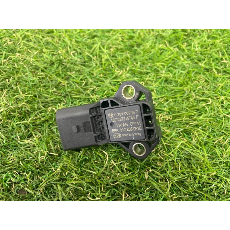 Датчик давления воздуха (электрика / датчики) Volkswagen Passat B7 2016 1.8 03G906051E