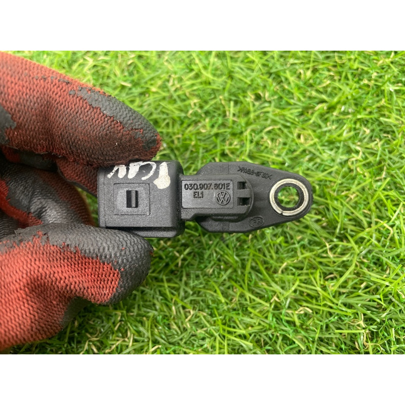 Датчик положения распредвала (электрика двигателя) PORSCHE CAYENNE 958 2013 3.6 95560610610