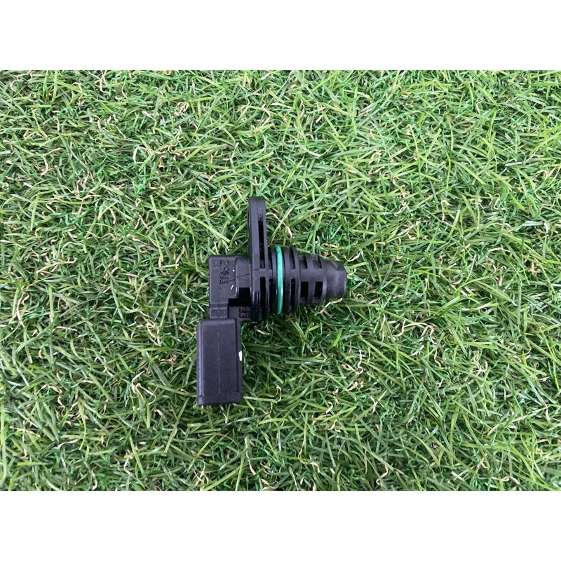 Датчик положения распредвала (электрика двигателя) Volkswagen Touareg NF 2012 3.6 030907601E