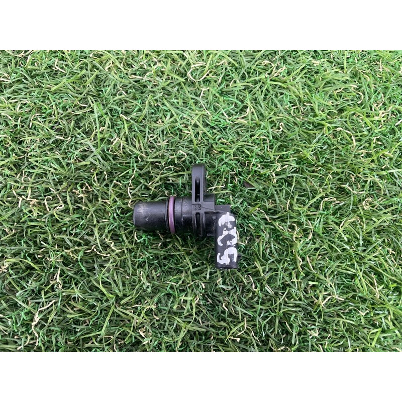 Датчик положения распредвала (электрика двигателя) AUDI Q7 4M 2017 3.0 TFSi CREC 04C907601