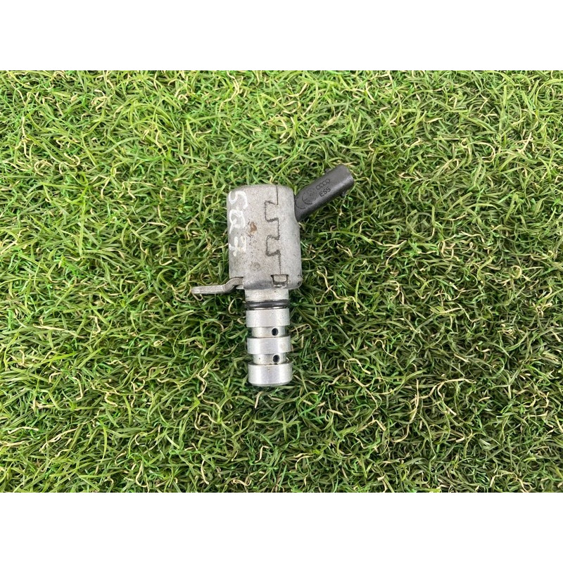 Клапан фазорегулятора (электрика двигателя) AUDI Q7 4M 2017 3.0 TFSi CREC 06E115243G