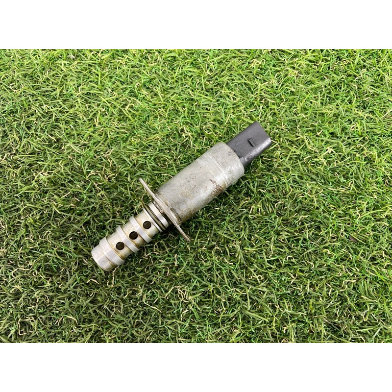 Клапан фазорегулятора (электрика двигателя) AUDI Q7 4L 2007 3.6 06F109257B