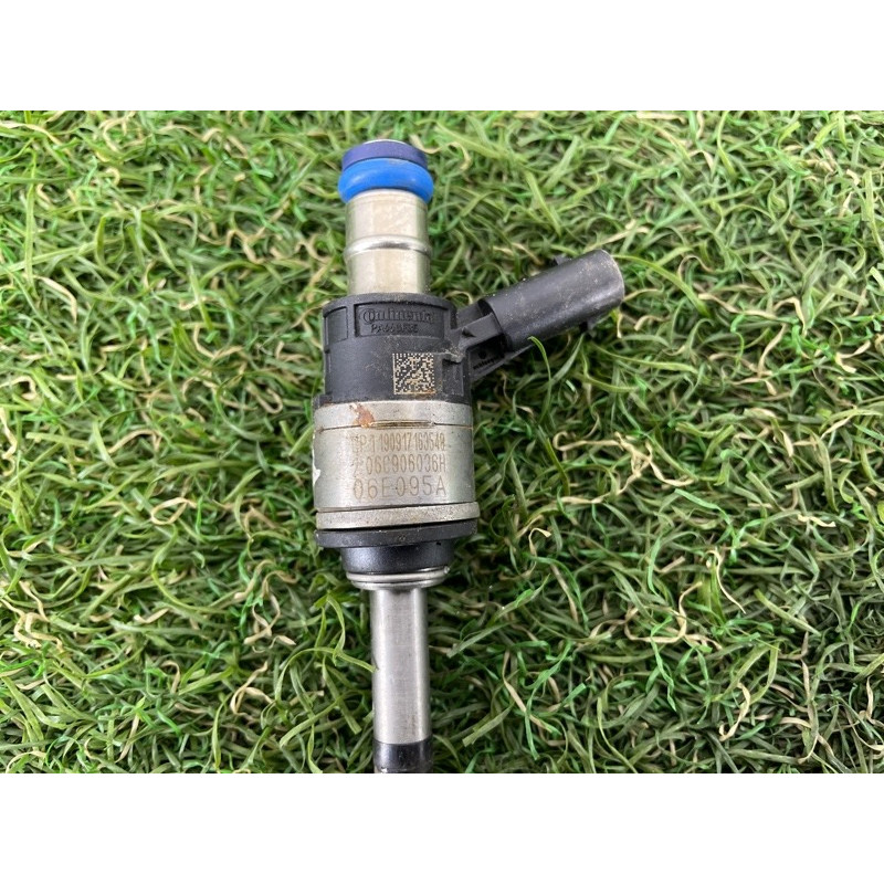 Форсунка топливная (топливная система) AUDI Q7 4M 2018 3.0 TFSi 06C906036H