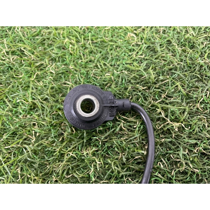 Датчик детонации (электрика двигателя) BMW X5 E70 2008 4.8 N62/TU 13627568421