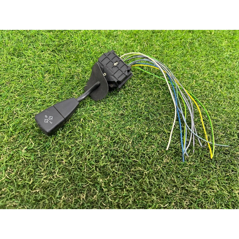 Переключатель поворотов (электрика) BMW 5-series E34 1994 M50b20 61311388473
